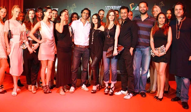 Picture Diary of Matching Models trip to India